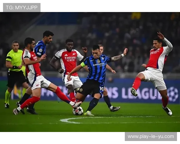 巴黎欧冠三战轰入十三球展现强势攻击力领跑欧洲赛场