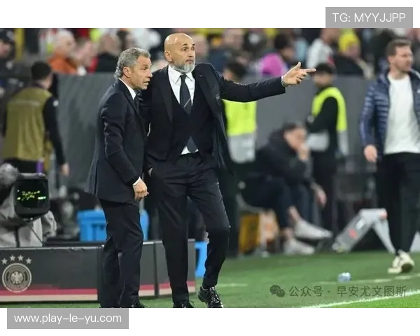 尤文图斯官方宣布斯帕莱蒂成为球队新任主教练。